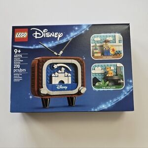 LEGO Disney Classic Animation Scenes Disneyland Castle - Toy Story & Lion King